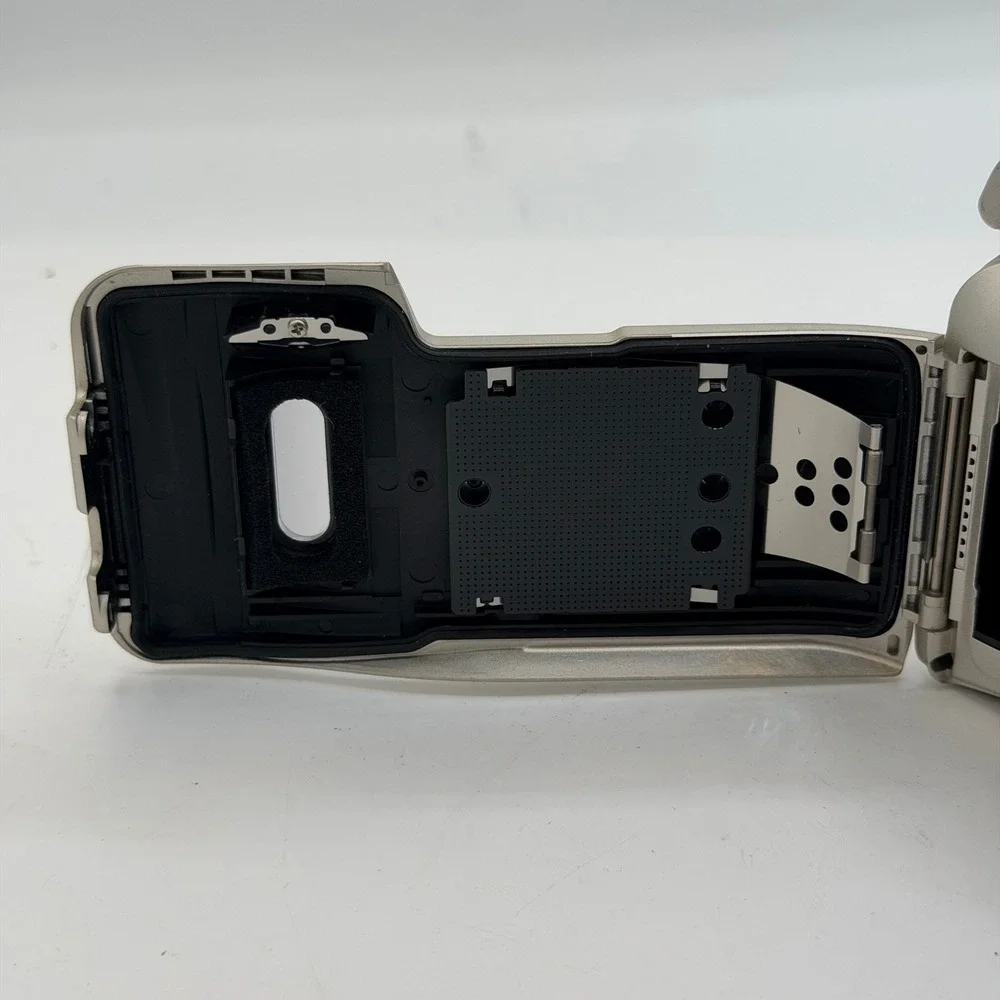 Olympus Infinity Stylus Zoom 140 Deluxe 35mm Film Camera Champagne FOR PARTS